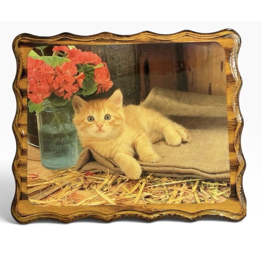 Vintage Wood Laquard Kitten Art Home Wall Decor